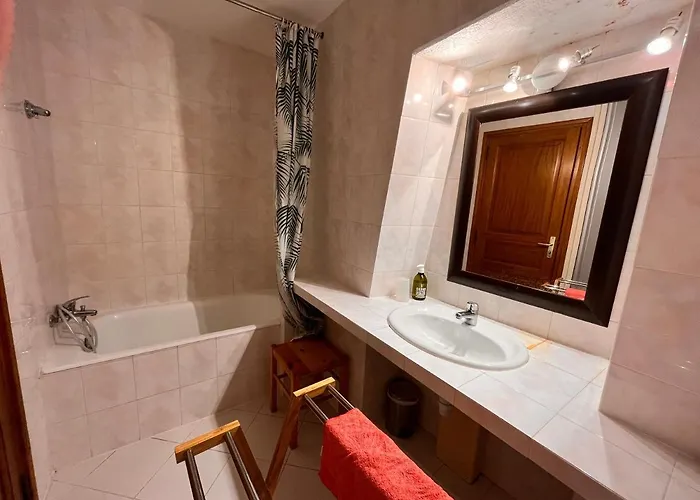 Spacieux En Face Du Port Appartement *