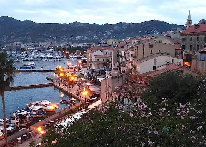 Spacieux En Face Du Port Appartement Calvi (Corsica)
